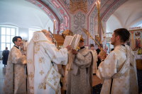 В канун двунадесятого праздника Преображения Господа Бога и Спаса нашего Иисуса Христа, митрополит Орловский и Болховский Тихон совершил всенощное бдение в Спасо-Преображенском соборе города Болхова. 18 августа 2026 года. В канун двунадесятого праздника Преображения Господа Бога и Спаса нашего Иисуса Христа, митрополит Орловский и Болховский Тихон совершил всенощное бдение в Спасо-Преображенском соборе города Болхова. 18 августа 2026 года.