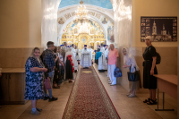 В праздник Вознесения Господня, в день памяти Апостола и евангелиста Иоанна Богослова, митрополит Орловский и Болховский Тихон возглавил Божественную литургию в Богоявленском соборе города Орла, за которой был совершен чин прославления святого праведного Афанасия, Христа ради юродивого, исповедника. 21 мая 2026 года, г.Орел В праздник Вознесения Господня, в день памяти Апостола и евангелиста Иоанна Богослова, митрополит Орловский и Болховский Тихон возглавил Божественную литургию в Богоявленском соборе города Орла, за которой был совершен чин прославления святого праведного Афанасия, Христа ради юродивого, исповедника. 21 мая 2026 года, г.Орел