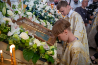 В праздник Вознесения Господня, в день памяти Апостола и евангелиста Иоанна Богослова, митрополит Орловский и Болховский Тихон возглавил Божественную литургию в Богоявленском соборе города Орла, за которой был совершен чин прославления святого праведного Афанасия, Христа ради юродивого, исповедника. 21 мая 2026 года, г.Орел В праздник Вознесения Господня, в день памяти Апостола и евангелиста Иоанна Богослова, митрополит Орловский и Болховский Тихон возглавил Божественную литургию в Богоявленском соборе города Орла, за которой был совершен чин прославления святого праведного Афанасия, Христа ради юродивого, исповедника. 21 мая 2026 года, г.Орел