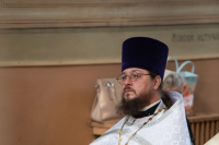 В день отдания праздника Преображения Господня и памяти святителя Тихона Задонского, в Ахтырском кафедральном соборе города Орла совершена праздничная Божественная литургия. Митрополит Орловский и Болховский Тихон молитвенно отметил день своего Небесного покровителя — святителя Тихона, епископа Воронежского, Задонского, чудотворца. 26 августа 2026 года В день отдания праздника Преображения Господня и памяти святителя Тихона Задонского, в Ахтырском кафедральном соборе города Орла совершена праздничная Божественная литургия. Митрополит Орловский и Болховский Тихон молитвенно отметил день своего Небесного покровителя — святителя Тихона, епископа Воронежского, Задонского, чудотворца. 26 августа 2026 года