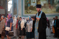 В канун праздника Успения Пресвятой Владычицы нашей Богородицы и Приснодевы Марии, митрополит Орловский и Болховский Тихон возглавил всенощное бдение с чином погребения Божией Матери в Успенском (Михаило-Архангельском) соборе города Орла. 27 августа 2026 года. В канун праздника Успения Пресвятой Владычицы нашей Богородицы и Приснодевы Марии, митрополит Орловский и Болховский Тихон возглавил всенощное бдение с чином погребения Божией Матери в Успенском (Михаило-Архангельском) соборе города Орла. 27 августа 2026 года.