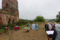 В канун праздника Успения Пресвятой Богородицы, в древнем Успенском храме села Шеино Мценского района впервые за многие десятилетия вновь совершена Божественная литургия. 27 августа 2026 года, Мценский район В канун праздника Успения Пресвятой Богородицы, в древнем Успенском храме села Шеино Мценского района впервые за многие десятилетия вновь совершена Божественная литургия. 27 августа 2026 года, Мценский район