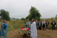 В канун праздника Успения Пресвятой Богородицы, в древнем Успенском храме села Шеино Мценского района впервые за многие десятилетия вновь совершена Божественная литургия. 27 августа 2026 года, Мценский район В канун праздника Успения Пресвятой Богородицы, в древнем Успенском храме села Шеино Мценского района впервые за многие десятилетия вновь совершена Божественная литургия. 27 августа 2026 года, Мценский район