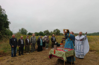 В канун праздника Успения Пресвятой Богородицы, в древнем Успенском храме села Шеино Мценского района впервые за многие десятилетия вновь совершена Божественная литургия. 27 августа 2026 года, Мценский район В канун праздника Успения Пресвятой Богородицы, в древнем Успенском храме села Шеино Мценского района впервые за многие десятилетия вновь совершена Божественная литургия. 27 августа 2026 года, Мценский район