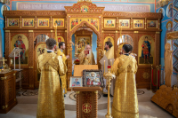 В день памяти Успения праведной Анны, матери Пресвятой Богородицы, святых жен Олимпиады диакониссы и Евпракси́и девы, Таве́ннской, митрополит Орловский и Болховский Тихон возглавил Божественную Литургию в храме великомученика Димитрия Солунского на Лужковском кладбище города Орла. 7 августа 2026 года В день памяти Успения праведной Анны, матери Пресвятой Богородицы, святых жен Олимпиады диакониссы и Евпракси́и девы, Таве́ннской, митрополит Орловский и Болховский Тихон возглавил Божественную Литургию в храме великомученика Димитрия Солунского на Лужковском кладбище города Орла. 7 августа 2026 года