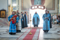 В канун Недели 11-й по Пятидесятнице и празднования Смоленской иконы Божией Матери, именуемой «Одигитрия» («Путеводительница»), митрополит Орловский и Болховский Тихон совершил всенощное бдение в храме Смоленской иконы Божией Матери города Орла. 9 августа 2026 года