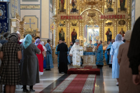 В канун Недели 11-й по Пятидесятнице и празднования Смоленской иконы Божией Матери, именуемой «Одигитрия» («Путеводительница»), митрополит Орловский и Болховский Тихон совершил всенощное бдение в храме Смоленской иконы Божией Матери города Орла. 9 августа 2026 года