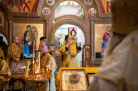 В Неделю 15-ю по Пятидесятнице, в день празднования Положения честно́го пояса Пресвятой Богородицы, митрополит Орловский и Болховский Тихон совершил Божественную литургию в Троице-Васильевском храме города Орла, 13 сентября 2026 года. В Неделю 15-ю по Пятидесятнице, в день празднования Положения честно́го пояса Пресвятой Богородицы, митрополит Орловский и Болховский Тихон совершил Божественную литургию в Троице-Васильевском храме города Орла, 13 сентября 2026 года.