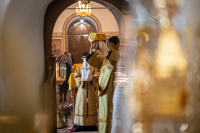 В Неделю 15-ю по Пятидесятнице, в день празднования Положения честно́го пояса Пресвятой Богородицы, митрополит Орловский и Болховский Тихон совершил Божественную литургию в Троице-Васильевском храме города Орла, 13 сентября 2026 года. В Неделю 15-ю по Пятидесятнице, в день празднования Положения честно́го пояса Пресвятой Богородицы, митрополит Орловский и Болховский Тихон совершил Божественную литургию в Троице-Васильевском храме города Орла, 13 сентября 2026 года.
