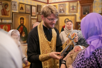 В Неделю 15-ю по Пятидесятнице, в день празднования Положения честно́го пояса Пресвятой Богородицы, митрополит Орловский и Болховский Тихон совершил Божественную литургию в Троице-Васильевском храме города Орла, 13 сентября 2026 года. В Неделю 15-ю по Пятидесятнице, в день празднования Положения честно́го пояса Пресвятой Богородицы, митрополит Орловский и Болховский Тихон совершил Божественную литургию в Троице-Васильевском храме города Орла, 13 сентября 2026 года.