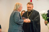 По благословению Владыки Тихона, настоятель Свято-Троицкого храма Орла протоиерей Андрей Михалев поздравил региональный Роспотребнадзор с профессиональным праздником, 15 сентября 2026 года, г.Орел
