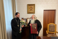 18 сентября, в день памяти святого мученика Максима Воина, митрополит Орловский и Болховский Тихон поздравил клирика Орловской епархии иерея Максима Ерескина с 35-летием со дня рождения. 18 сентября 2026 года, г.Орел.