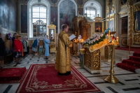 В канун Недели 16-й по Пятидесятнице, пред Воздвижением, предпразднства Рождества Пресвятой Богородицы, митрополит Орловский и Болховский Тихон возглавил всенощное бдение в Ахтырском кафедральном соборе города Орла. 19 сентября 2026 года, г.Орел В канун Недели 16-й по Пятидесятнице, пред Воздвижением, предпразднства Рождества Пресвятой Богородицы, митрополит Орловский и Болховский Тихон возглавил всенощное бдение в Ахтырском кафедральном соборе города Орла. 19 сентября 2026 года, г.Орел