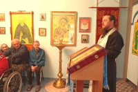 В канун Рождества Пресвятой Богородицы иерей Алексей Ладыгин настоятель Храма Казанской иконы Божией Матери в поселке Нарышкино посетил подопечных Богдановского дома инвалидов, 22 сентября 2026 года В канун Рождества Пресвятой Богородицы иерей Алексей Ладыгин настоятель Храма Казанской иконы Божией Матери в поселке Нарышкино посетил подопечных Богдановского дома инвалидов, 22 сентября 2026 года