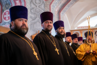 В празднование Собора святых Орловской митрополии, Сретения Владимирской иконы Пресвятой Богородицы, день памяти священноисповедника Георгия Коссова, митрополит Орловский и Болховский Тихон и епископ Ливенский и Малоархангельский Нектарий возглавили Божественную Литургию в Спасо-Преображенском соборе города Болхова. 8 сентября 2026 года. В празднование Собора святых Орловской митрополии, Сретения Владимирской иконы Пресвятой Богородицы, день памяти священноисповедника Георгия Коссова, митрополит Орловский и Болховский Тихон и епископ Ливенский и Малоархангельский Нектарий возглавили Божественную Литургию в Спасо-Преображенском соборе города Болхова. 8 сентября 2026 года.