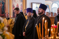 В празднование Собора святых Орловской митрополии, Сретения Владимирской иконы Пресвятой Богородицы, день памяти священноисповедника Георгия Коссова, митрополит Орловский и Болховский Тихон и епископ Ливенский и Малоархангельский Нектарий возглавили Божественную Литургию в Спасо-Преображенском соборе города Болхова. 8 сентября 2026 года. В празднование Собора святых Орловской митрополии, Сретения Владимирской иконы Пресвятой Богородицы, день памяти священноисповедника Георгия Коссова, митрополит Орловский и Болховский Тихон и епископ Ливенский и Малоархангельский Нектарий возглавили Божественную Литургию в Спасо-Преображенском соборе города Болхова. 8 сентября 2026 года.