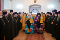 В празднование Собора святых Орловской митрополии, Сретения Владимирской иконы Пресвятой Богородицы, день памяти священноисповедника Георгия Коссова, митрополит Орловский и Болховский Тихон и епископ Ливенский и Малоархангельский Нектарий возглавили Божественную Литургию в Спасо-Преображенском соборе города Болхова. 8 сентября 2026 года. В празднование Собора святых Орловской митрополии, Сретения Владимирской иконы Пресвятой Богородицы, день памяти священноисповедника Георгия Коссова, митрополит Орловский и Болховский Тихон и епископ Ливенский и Малоархангельский Нектарий возглавили Божественную Литургию в Спасо-Преображенском соборе города Болхова. 8 сентября 2026 года.