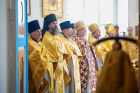 В празднование Собора святых Орловской митрополии, Сретения Владимирской иконы Пресвятой Богородицы, день памяти священноисповедника Георгия Коссова, митрополит Орловский и Болховский Тихон и епископ Ливенский и Малоархангельский Нектарий возглавили Божественную Литургию в Спасо-Преображенском соборе города Болхова. 8 сентября 2026 года. В празднование Собора святых Орловской митрополии, Сретения Владимирской иконы Пресвятой Богородицы, день памяти священноисповедника Георгия Коссова, митрополит Орловский и Болховский Тихон и епископ Ливенский и Малоархангельский Нектарий возглавили Божественную Литургию в Спасо-Преображенском соборе города Болхова. 8 сентября 2026 года.