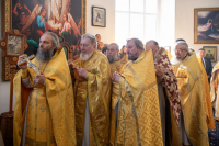 В празднование Собора святых Орловской митрополии, Сретения Владимирской иконы Пресвятой Богородицы, день памяти священноисповедника Георгия Коссова, митрополит Орловский и Болховский Тихон и епископ Ливенский и Малоархангельский Нектарий возглавили Божественную Литургию в Спасо-Преображенском соборе города Болхова. 8 сентября 2026 года. В празднование Собора святых Орловской митрополии, Сретения Владимирской иконы Пресвятой Богородицы, день памяти священноисповедника Георгия Коссова, митрополит Орловский и Болховский Тихон и епископ Ливенский и Малоархангельский Нектарий возглавили Божественную Литургию в Спасо-Преображенском соборе города Болхова. 8 сентября 2026 года.