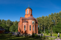 В день памяти преподобного Пимена Великого, преподобных священномучеников Кукши и Пимена постника, Печерских, митрополит Орловский и Болховский Тихон возглавил Божественную литургию и престольные торжества в мужском монастыре во имя святого Кукши. 9 сентября 2026 года, Мценский район