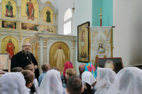 Протоиерей Александр Ордин провел беседы с учащимися православной гимназии в Вятском Посаде, 9 октября 2026 года, Орловский муниципальный округ