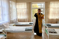 Настоятель храма святых мучениц Веры, Надежды, Любови и матери их Софии протоиерей Георгий Зейкан освятил офтальмологическое отделение Больницы скорой медицинской помощи имени Н.А. Семашко, 14 октября 2026 года