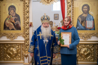 В праздник Покрова Пресвятой Богородицы, митрополит Орловский и Болховский Тихон возглавил престольные торжества в Покровском храме города Мценска. 14 октября 2026 года