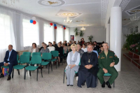 Благочинный Троснянско-Кромского района, настоятель Свято-Никольского храма протоиерей Виктор Титов благословил будущих защитников Отечества, 19 октября 2026 года Благочинный Троснянско-Кромского района, настоятель Свято-Никольского храма протоиерей Виктор Титов благословил будущих защитников Отечества, 19 октября 2026 года