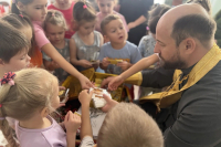 Настоятель храма иконы Божией Матери «Знамение» Курская-Коренная города Орла посетил детский сад №22, 19 октября 2026 года