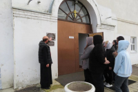 Настоятель храма Вознесения Господня во Мценске иерей Михаил Красюк провел экскурсию для учащимися среднеобразовательных школ № 5 и № 1, и студентов Мценского филиала колледжа ОГУ, 22 октября 2026 года