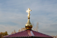В день памяти преподобного Амвросия Оптинского, митрополит Орловский и Болховский Тихон возглавил Божественную Литургию в храме в честь воскрешения праведного Лазаря Четверодневного на Пашковском кладбище, 23 октября 2026 года