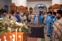 В день празднования Иверской иконы Божией Матери, митрополит Орловский и Болховский Тихон возглавил Божественную литургию в Иверском храме города Орла. 26 октября 2026 года.