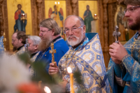 В день празднования Иверской иконы Божией Матери, митрополит Орловский и Болховский Тихон возглавил Божественную литургию в Иверском храме города Орла. 26 октября 2026 года.