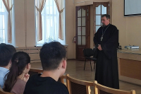 В Болхове проходят встречи школьников со священнослужителями в рамках просветительской программы «Диалог со священником», октябрь 2026 года. В Болхове проходят встречи школьников со священнослужителями в рамках просветительской программы «Диалог со священником», октябрь 2026 года.
