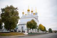 В день Отдания праздника Воздвижения Животворящего Креста Господня, день памяти апостола от 70-ти Кодрата и обретения мощей святителя Димитрия, митрополита Ростовского, митрополит Орловский и Болховский Тихон возглавил Божественную литургию и иерейскую хиротонию в Ахтырском кафедральном соборе города Орла. 4 октября 2026 года. В день Отдания праздника Воздвижения Животворящего Креста Господня, день памяти апостола от 70-ти Кодрата и обретения мощей святителя Димитрия, митрополита Ростовского, митрополит Орловский и Болховский Тихон возглавил Божественную литургию и иерейскую хиротонию в Ахтырском кафедральном соборе города Орла. 4 октября 2026 года.
