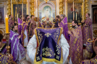 В день Отдания праздника Воздвижения Животворящего Креста Господня, день памяти апостола от 70-ти Кодрата и обретения мощей святителя Димитрия, митрополита Ростовского, митрополит Орловский и Болховский Тихон возглавил Божественную литургию и иерейскую хиротонию в Ахтырском кафедральном соборе города Орла. 4 октября 2026 года. В день Отдания праздника Воздвижения Животворящего Креста Господня, день памяти апостола от 70-ти Кодрата и обретения мощей святителя Димитрия, митрополита Ростовского, митрополит Орловский и Болховский Тихон возглавил Божественную литургию и иерейскую хиротонию в Ахтырском кафедральном соборе города Орла. 4 октября 2026 года.