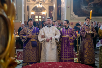 В день Отдания праздника Воздвижения Животворящего Креста Господня, день памяти апостола от 70-ти Кодрата и обретения мощей святителя Димитрия, митрополита Ростовского, митрополит Орловский и Болховский Тихон возглавил Божественную литургию и иерейскую хиротонию в Ахтырском кафедральном соборе города Орла. 4 октября 2026 года. В день Отдания праздника Воздвижения Животворящего Креста Господня, день памяти апостола от 70-ти Кодрата и обретения мощей святителя Димитрия, митрополита Ростовского, митрополит Орловский и Болховский Тихон возглавил Божественную литургию и иерейскую хиротонию в Ахтырском кафедральном соборе города Орла. 4 октября 2026 года.