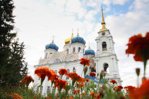 Владыка Тихон совершит всенощное бдение в Спасо-Преображенском соборе города Болхова Владыка Тихон совершит всенощное бдение в Спасо-Преображенском соборе города Болхова