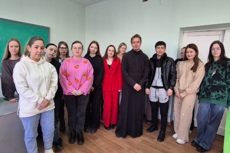 В Орловской епархии продолжаются духовно-просветительские занятия с подрастающим поколением В Орловской епархии продолжаются духовно-просветительские занятия с подрастающим поколением
