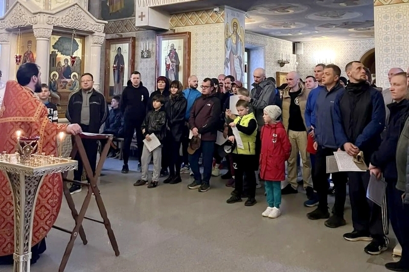 Пасхальная радость вышла за пределы храма Пасхальная радость вышла за пределы храма