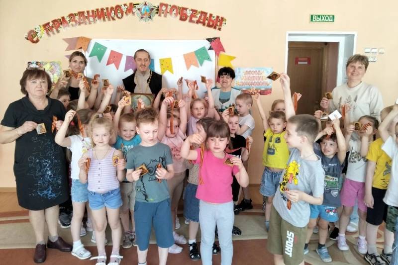 Клирик храма иконы Божией Матери «Знамение» Курская-Коренная пообщался с дошкольниками