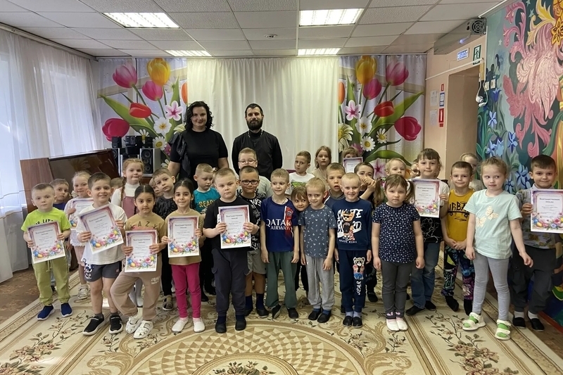 В детском саду №40 прошла пасхальная встреча с представителями Орловской епархии В детском саду №40 прошла пасхальная встреча с представителями Орловской епархии
