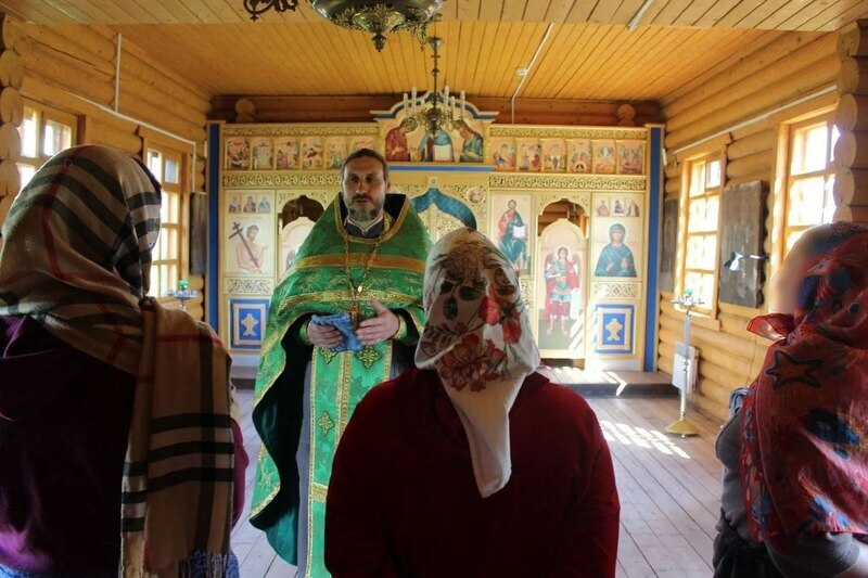 Председатель епархиального отдела по тюремному служению посетил исправительные учреждения в праздник Святой Троицы