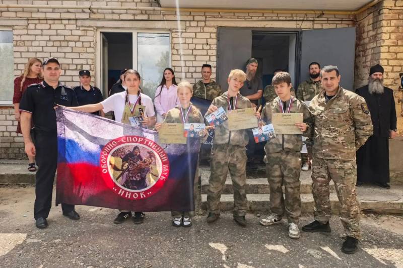 Оборонно-спортивный клуб «Инок» организовал военизированную эстафету ко Дню освобождения Мценска от немецко-фашистских захватчиков Оборонно-спортивный клуб «Инок» организовал военизированную эстафету ко Дню освобождения Мценска от немецко-фашистских захватчиков